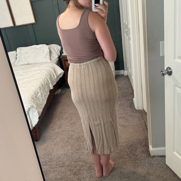 Liz Claiborne striped fitted skirt - Picture 3 of 5